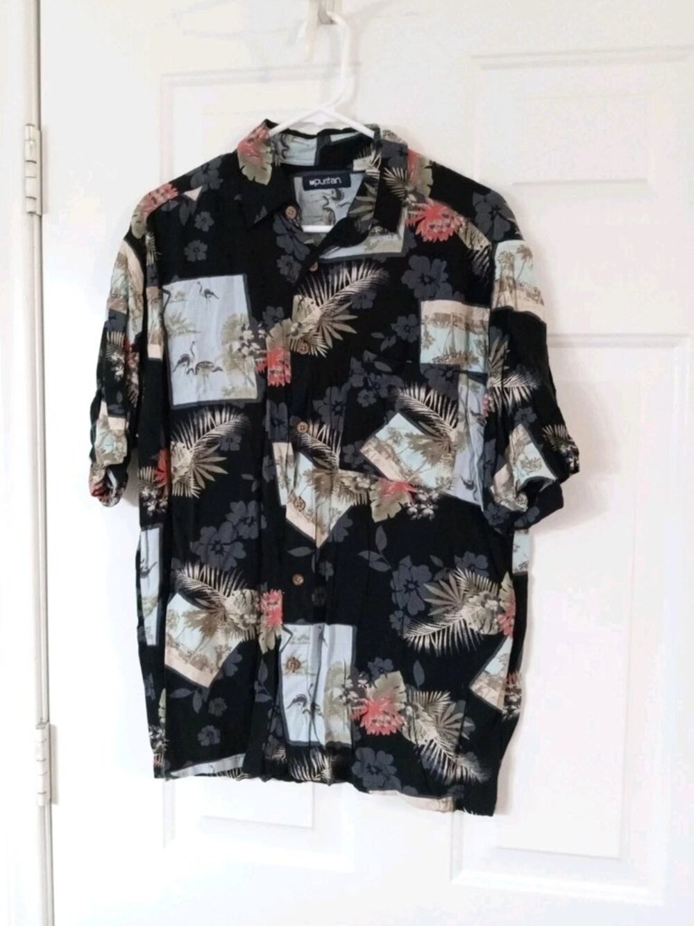 Vintage Puritan Men's Medium Black Tropical Hawaiian Style Shirt Aloha Rayon